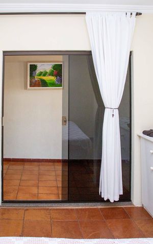 Casa à venda com 300m², 6 quartos e 2 vagasQuarto 1