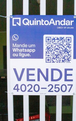 Casa à venda com 300m², 6 quartos e 2 vagasPlaquinha