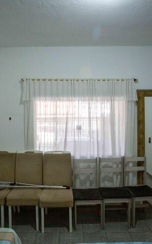 Casa à venda com 300m², 6 quartos e 2 vagasQuarto Casa 3