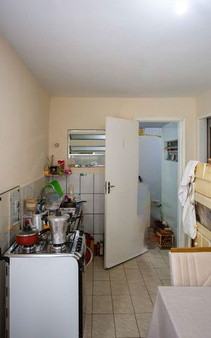 Casa à venda com 300m², 6 quartos e 2 vagasCozinha Casa 2