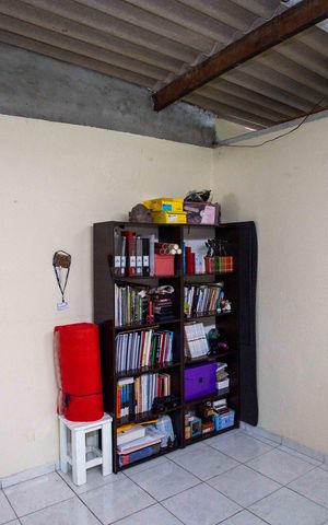 Casa à venda com 300m², 6 quartos e 2 vagasQuarto 4