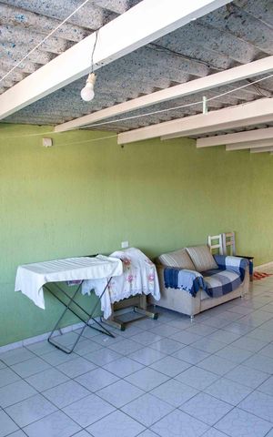 Casa à venda com 300m², 6 quartos e 2 vagasÁrea de Serviço
