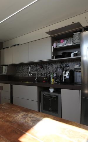 Apartamento à venda com 184m², 2 quartos e 2 vagasCozinha