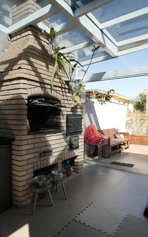 Apartamento à venda com 184m², 2 quartos e 2 vagasÁrea gourmet