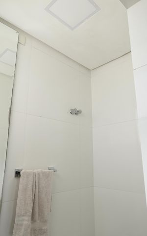 Apartamento à venda com 184m², 2 quartos e 2 vagasBanheiro de serviço