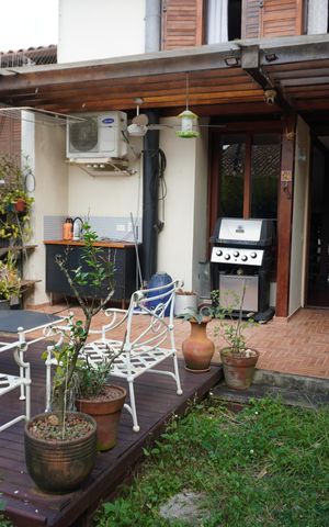 Casa de condomínio à venda com 180m², 3 quartos e 2 vagasÁrea Externa