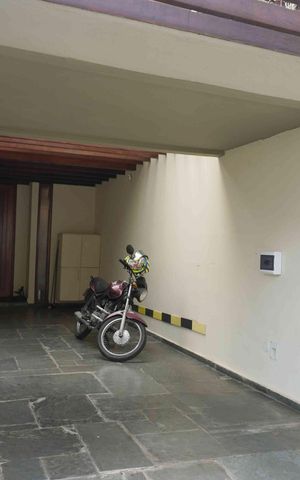 Casa de condomínio à venda com 180m², 3 quartos e 2 vagasGaragem
