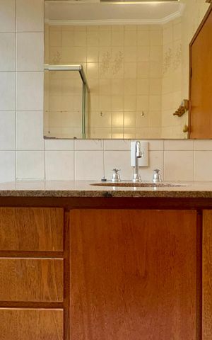 Casa à venda com 135m², 3 quartos e 2 vagas Casa à venda com 135m², 3 quartos e 2 vagasBanheiro da Suíte
