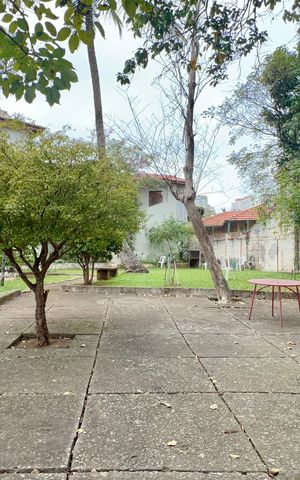 Casa à venda com 135m², 3 quartos e 2 vagas Casa à venda com 135m², 3 quartos e 2 vagasPraça