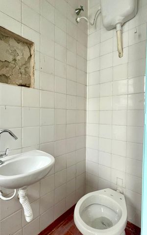 Casa à venda com 135m², 3 quartos e 2 vagas Casa à venda com 135m², 3 quartos e 2 vagasBanheiro de serviço