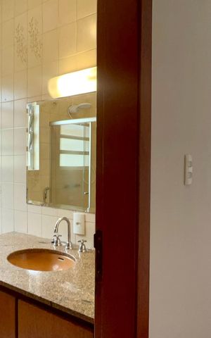 Casa à venda com 135m², 3 quartos e 2 vagas Casa à venda com 135m², 3 quartos e 2 vagasSuite