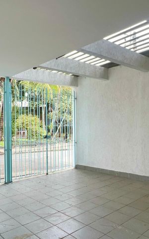Casa à venda com 135m², 3 quartos e 2 vagas Casa à venda com 135m², 3 quartos e 2 vagasGaragem