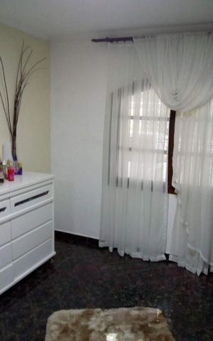 Casa à venda com 106m², 2 quartos e 2 vagas