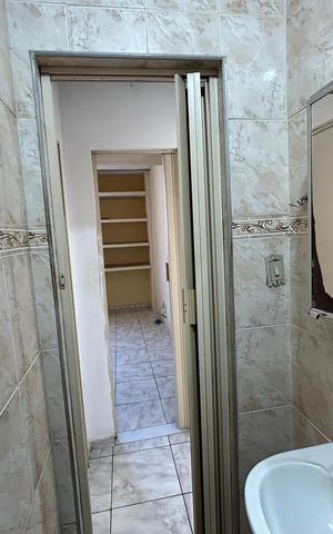 Apartamento para alugar com 40m², 2 quartos e sem vagaBanheiro