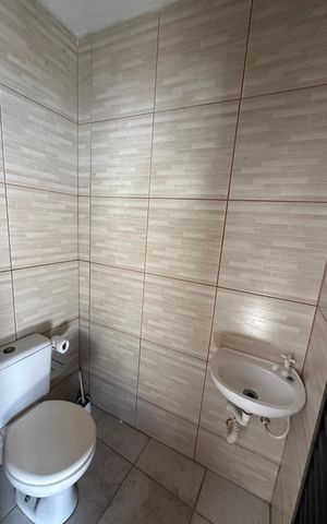 Casa para alugar com 94m², 3 quartos e 2 vagas Casa para alugar com 94m², 3 quartos e 2 vagasBanheiro 3