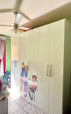 Casa à venda com 172m², 5 quartos e 3 vagasQuarto 3