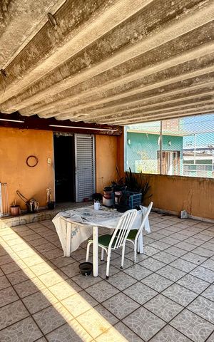 Casa à venda com 172m², 5 quartos e 3 vagasVaranda