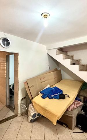 Casa à venda com 172m², 5 quartos e 3 vagasSala