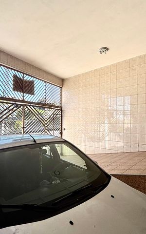 Casa à venda com 172m², 5 quartos e 3 vagasGaragem