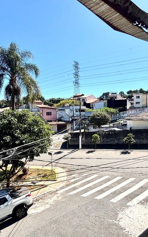 Casa à venda com 172m², 5 quartos e 3 vagasVaranda