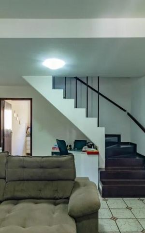 Casa à venda com 120m², 2 quartos e 1 vagaSala