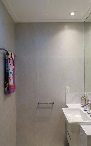 Apartamento à venda com 156m², 3 quartos e 3 vagas Apartamento à venda com 156m², 3 quartos e 3 vagasBanheiro da Suíte 2