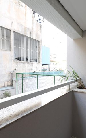 Apartamento à venda com 156m², 3 quartos e 3 vagas Apartamento à venda com 156m², 3 quartos e 3 vagasVaranda da Suíte 1