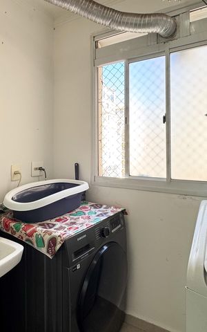Apartamento à venda com 87m², 3 quartos e 2 vagas Apartamento à venda com 87m², 3 quartos e 2 vagasÁrea de Serviço