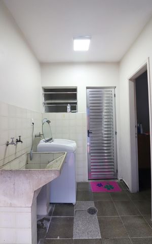 Casa à venda com 292m², 3 quartos e 2 vagasÁrea de Serviço