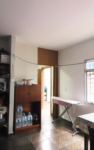 Casa à venda com 292m², 3 quartos e 2 vagasQuarto de Serviço