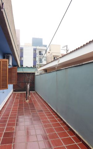 Casa à venda com 292m², 3 quartos e 2 vagasCorredor