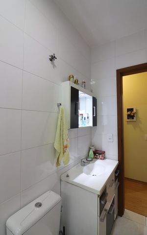 Casa à venda com 292m², 3 quartos e 2 vagasBanheiro Social 2