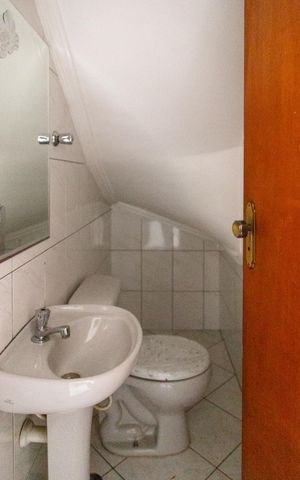 Casa à venda com 110m², 3 quartos e 1 vagaLavabo