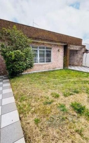 Casa à venda com 300m², 3 quartos e 3 vagas