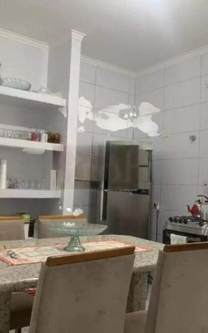 Casa à venda com 79m², 2 quartos e 3 vagas