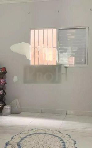Casa à venda com 79m², 2 quartos e 3 vagas