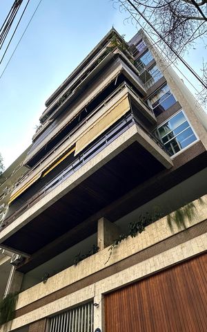 Apartamento à venda com 307m², 4 quartos e 2 vagas