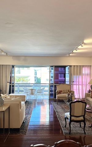 Apartamento à venda com 307m², 4 quartos e 2 vagas