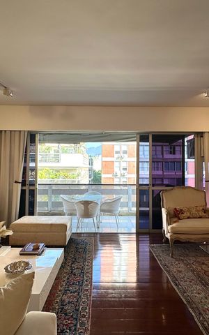 Apartamento à venda com 307m², 4 quartos e 2 vagas