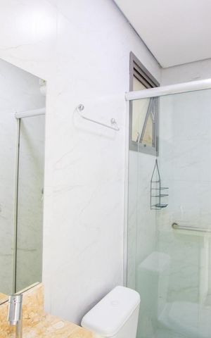 Apartamento à venda com 52m², 2 quartos e 1 vaga Apartamento à venda com 52m², 2 quartos e 1 vagaBanheiro do quarto 1