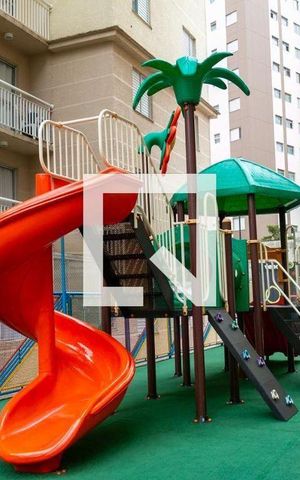 Apartamento para alugar com 45m², 2 quartos e 1 vaga Apartamento para alugar com 45m², 2 quartos e 1 vagaÁrea comum - Playground