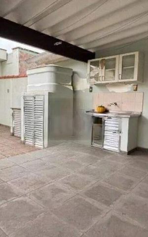 Casa à venda com 124m², 2 quartos e 2 vagas
