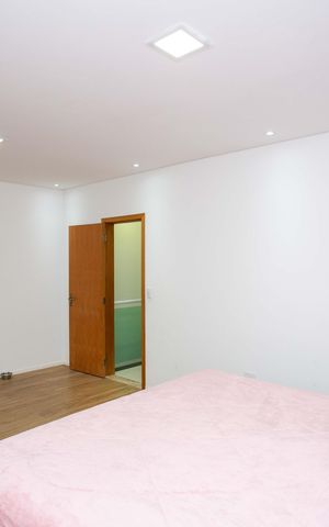 Casa à venda com 380m², 3 quartos e 2 vagasQuarto Suíte