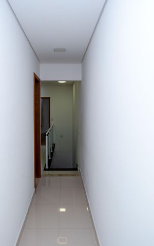 Casa à venda com 380m², 3 quartos e 2 vagasCorredor