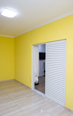 Casa à venda com 380m², 3 quartos e 2 vagasVaranda da Suite
