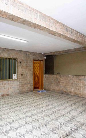 Casa à venda com 380m², 3 quartos e 2 vagasGaragem