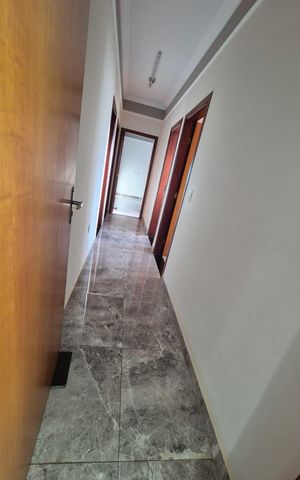 Casa para alugar com 250m², 3 quartos e 3 vagas Casa para alugar com 250m², 3 quartos e 3 vagasCorredor