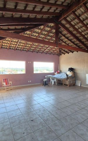 Casa para alugar com 250m², 3 quartos e 3 vagas Casa para alugar com 250m², 3 quartos e 3 vagasÁrea comum