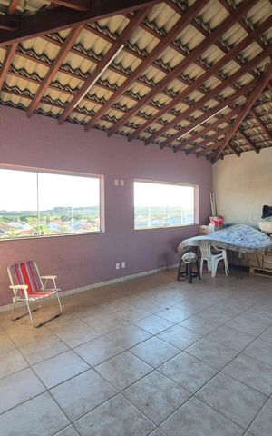 Casa para alugar com 250m², 3 quartos e 3 vagas Casa para alugar com 250m², 3 quartos e 3 vagasÁrea comum