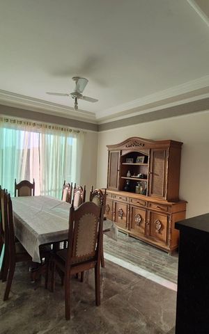 Casa para alugar com 250m², 3 quartos e 3 vagas Casa para alugar com 250m², 3 quartos e 3 vagasSala